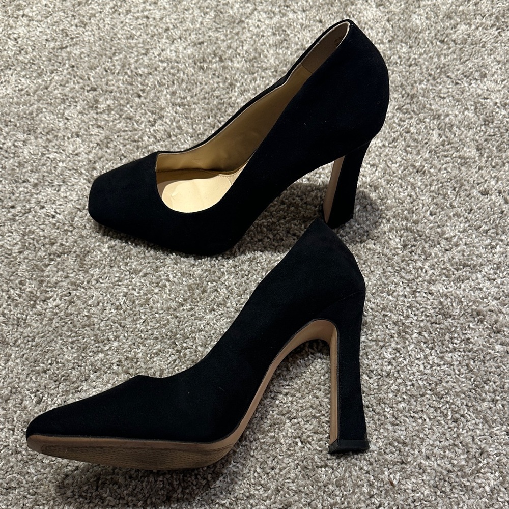 Jessica Simpson Faux Suede Pumps Black 4” heels 8.5 Box Toe
